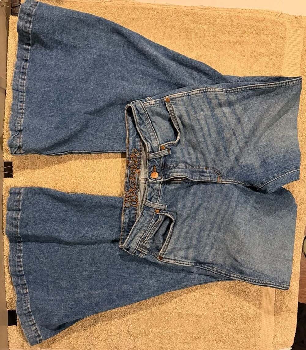 Wrangler Flare Jeans Blue Denim Boho style
